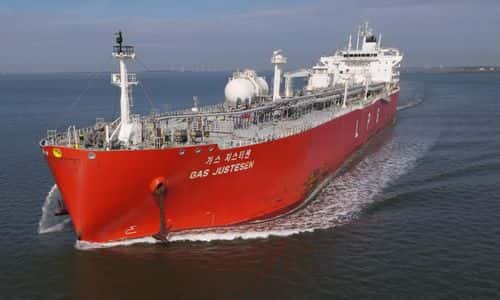 Tankskib med gas fra USA på vej til havnen i Antwerpen i Belgien i april 2025.