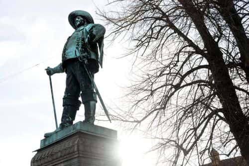 Statue af Christian IV (1577-1648) i Nyboder i Købeenhavn.