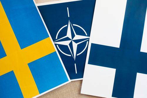 Billede af Sveriges, NATOs og Finlands flag
