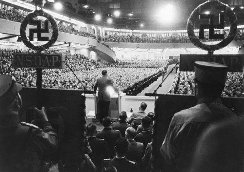 Adolf Hitler taler i Sportspalast i Berlin, 1942