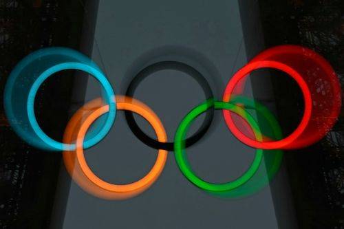 De olympiske ringe på Eifel-tårnet under OL i Paris i sommeren 2024.