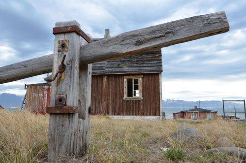 Tomt hus i den lukkede grønlandske mineby Qullissat.