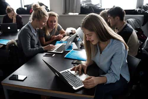gymnasieelever