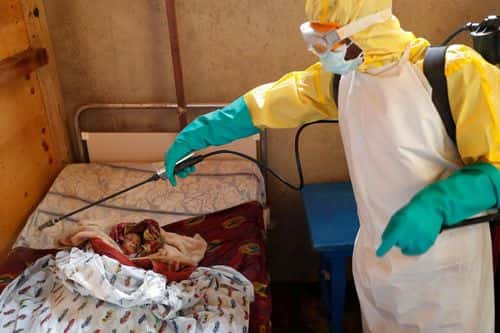 ebolasmittet baby