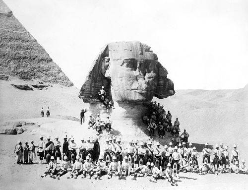 soldater ved Sphinx
