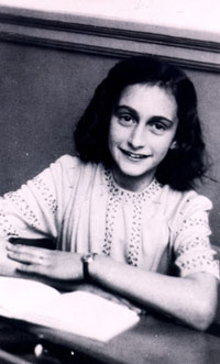 Anne Frank inden hun og hendes familie blev opdaget og taget. Datering usikker / Polfoto