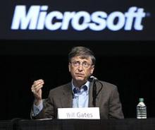 Microsoft's frontfigur Bill Gates taler ved det årlige aktionærmøde i Meydenbauer i Bellevue, Washington den 15. november 2011.