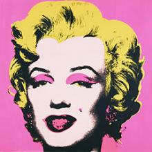 Andy Warhol's ti Marilyn Monroe-reproduktioner er et eksempel på det postmoderne oprør mod autoriteter, ideologier og idéen om det moderne fremskridt.
