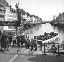 I 1950'erne og 20 frem var kanalrundfart med Nyhavns Motorfærge en fast del af folkeskolens almene dannelse.
